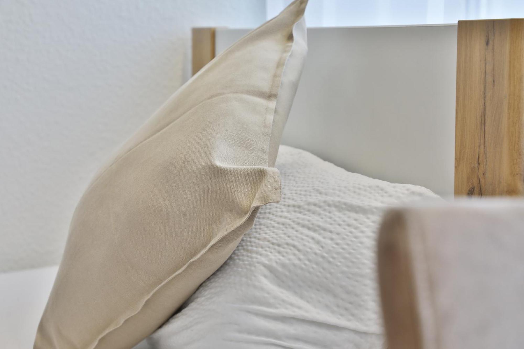 Moderne Ferienwohnungen - Service Wie Im Hotel ゲッピンゲン エクステリア 写真